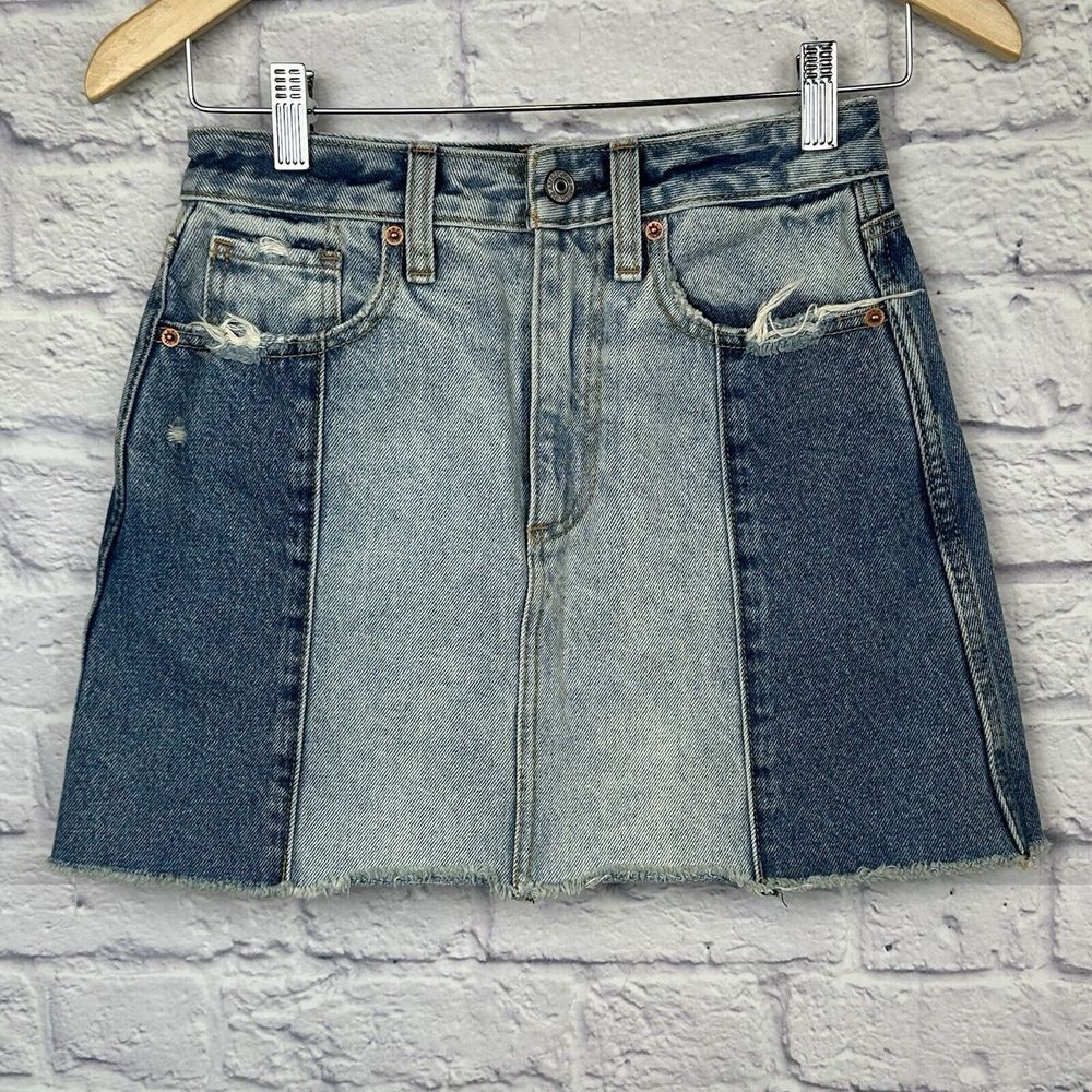 Abercrombie & Fitch Denim Mini Skirt Womens‎ 25 Patchwork Y2K Distressed Raw Hem
